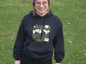 Uniszex pulóver Lázár Zsófi grafikájával